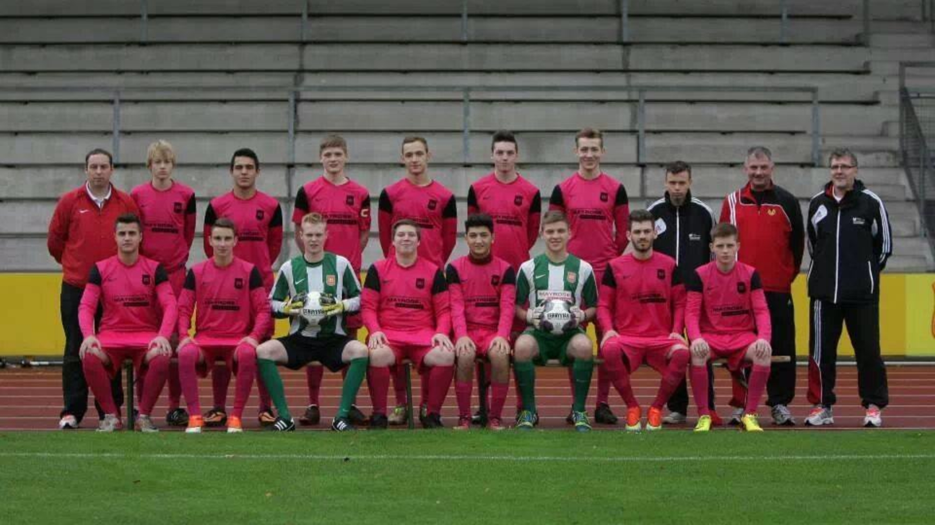 1002552_547422422013331_518478054_n